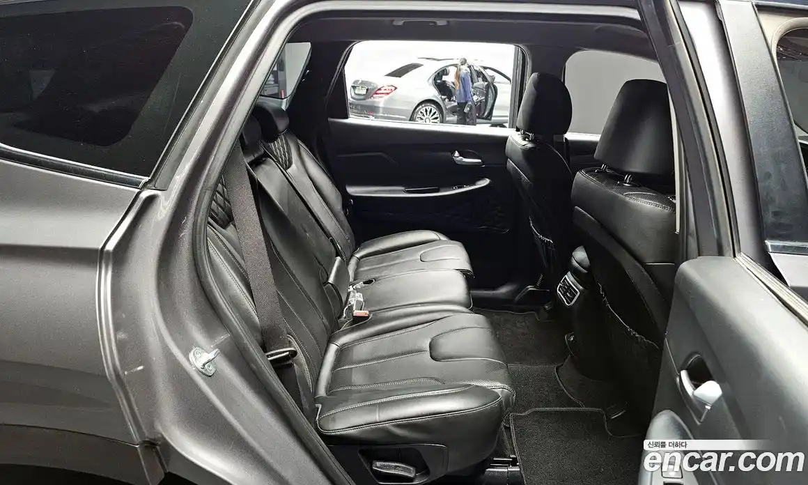 Hyundai Santa Fe 2021 2.2 Автомат в Москве № 715386, фото 11