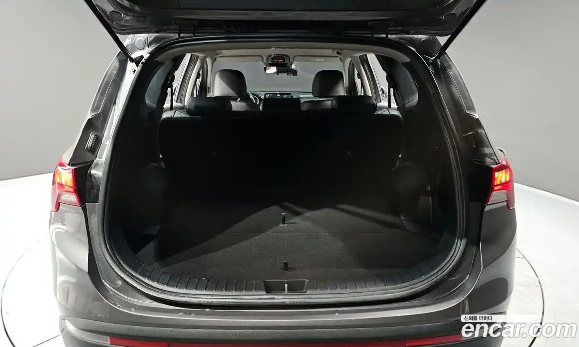 Hyundai Santa Fe 2021 2.2 Автомат в Москве № 715386, фото 20