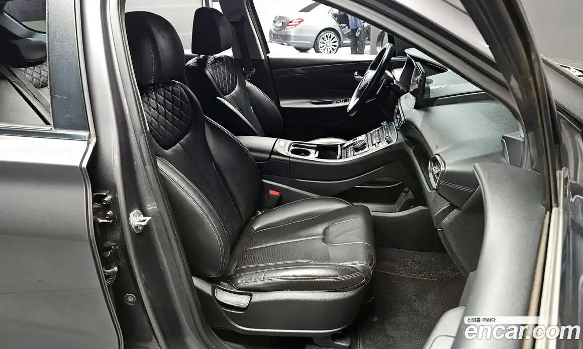 Hyundai Santa Fe 2021 2.2 Автомат в Москве № 715386, фото 10