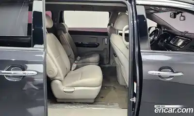 Kia Canival 2018 2.2 Автомат в Москве № 715838, миниатюра 12