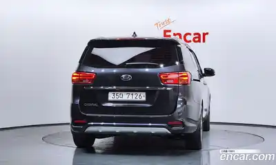 Kia Canival 2018 2.2 Автомат в Москве № 715838, миниатюра 4