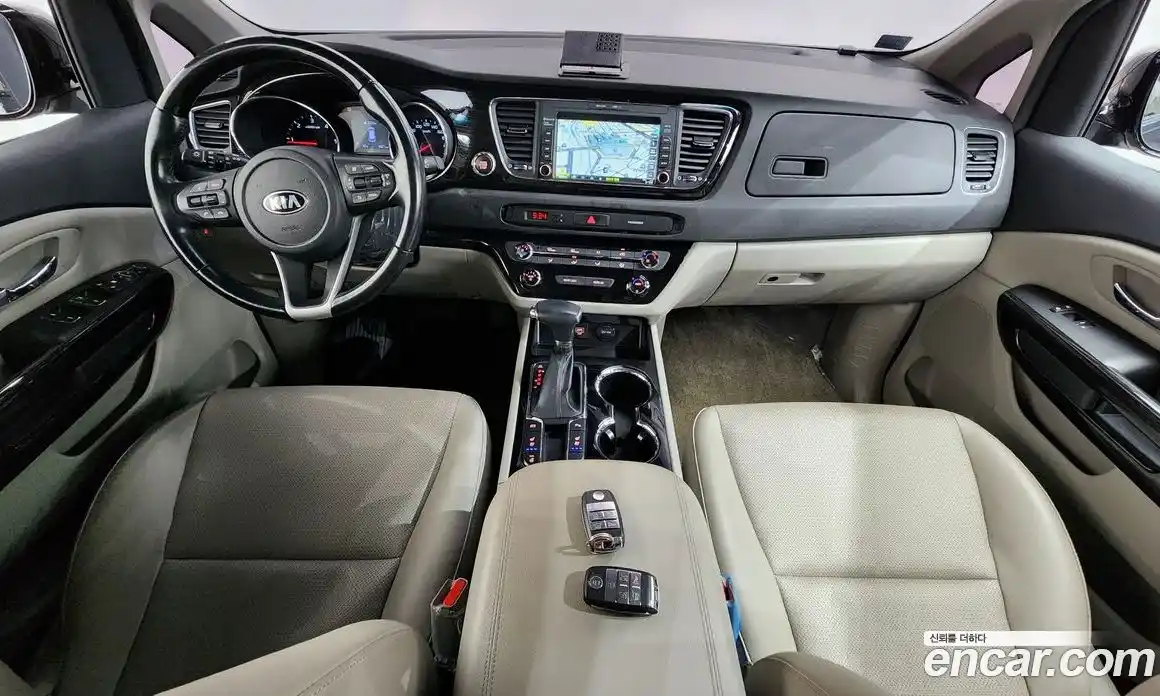 Kia Canival 2018 2.2 Автомат в Москве № 715838, фото 7