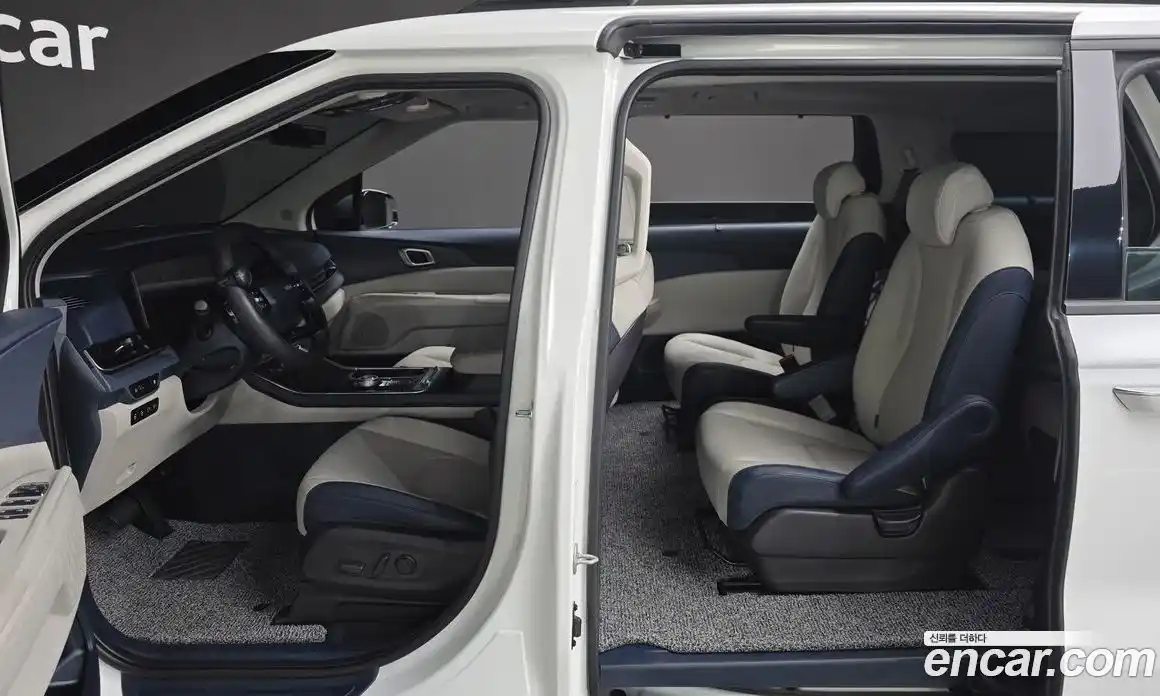 Kia Canival 2025 1.6 Автомат в Москве № 715858, фото 17