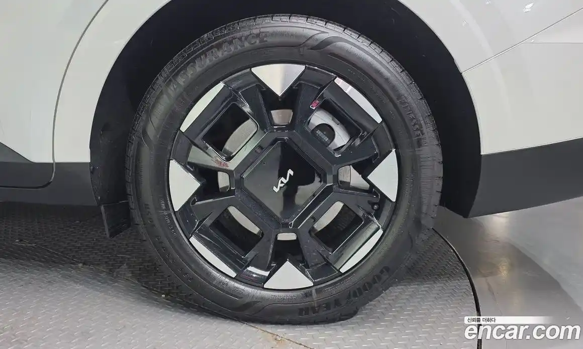 Kia Canival 2025 1.6 Автомат в Москве № 715858, фото 5