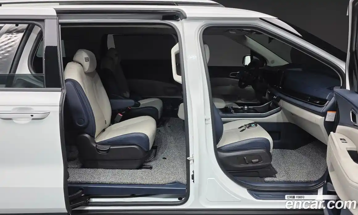 Kia Canival 2025 1.6 Автомат в Москве № 715858, фото 10