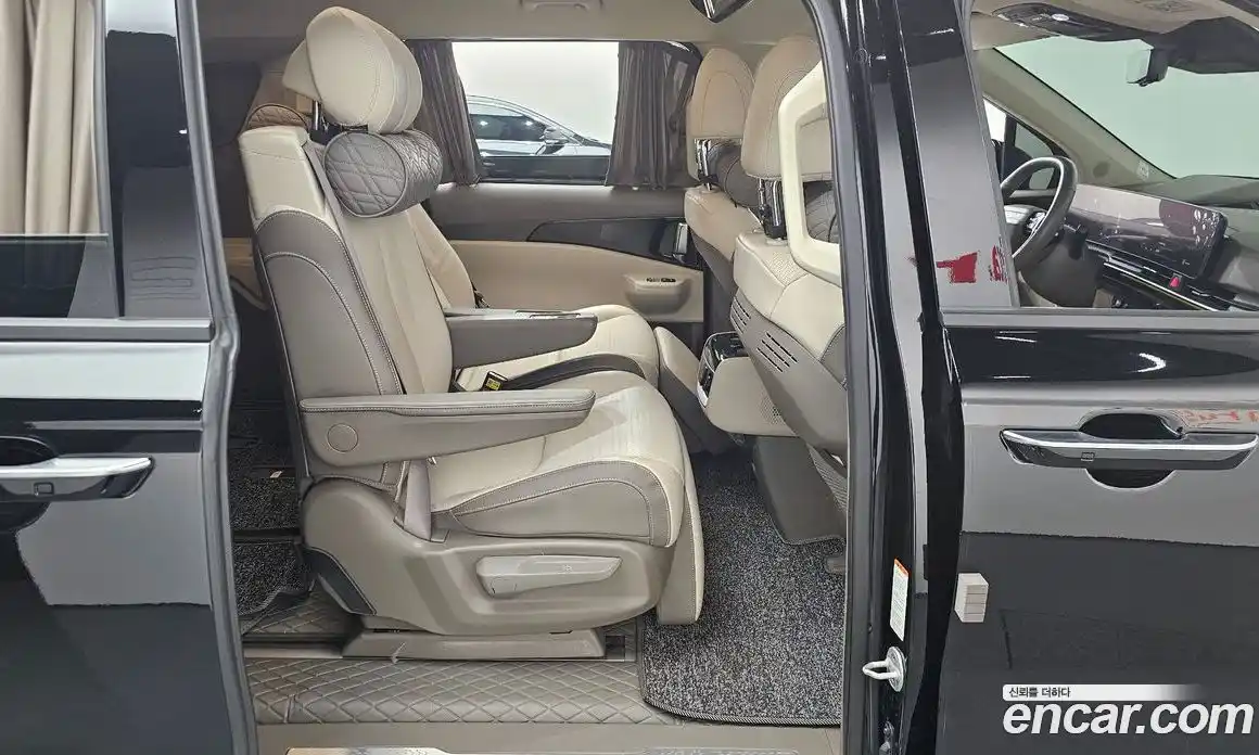 Kia Canival 2025 3.5 Автомат в Москве № 715983, фото 11