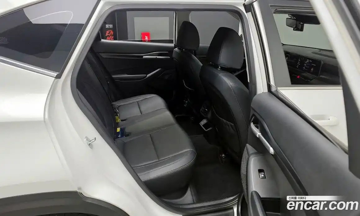 Kia Seltos 2023 1.6 Автомат в Москве № 716423, фото 12