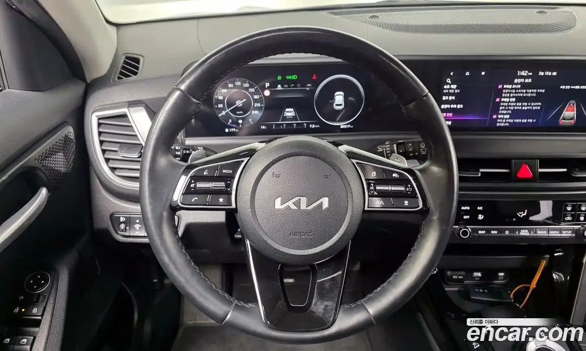 Kia Seltos 2023 1.6 Автомат в Москве № 716423, фото 13