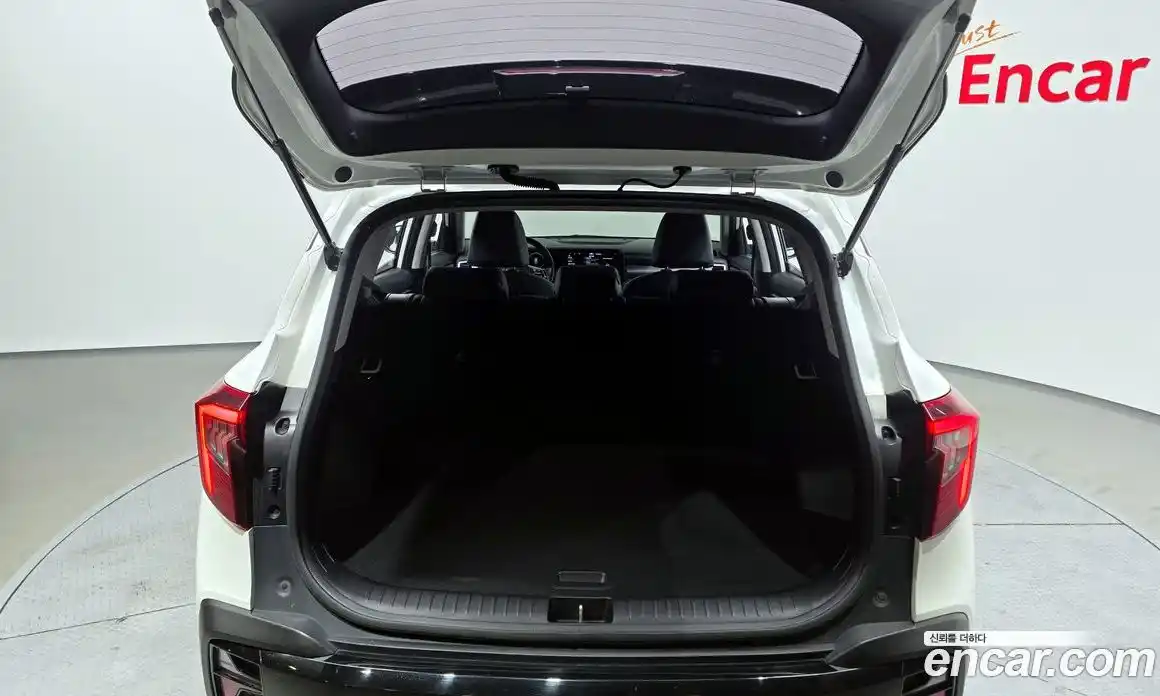 Kia Seltos 2023 1.6 Автомат в Москве № 716423, фото 20