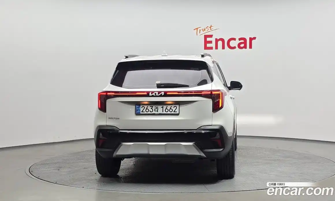 Kia Seltos 2023 1.6 Автомат в Москве № 716423, фото 4