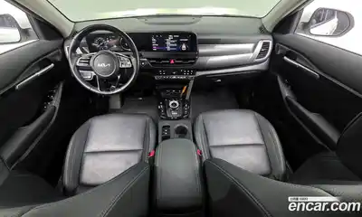 Kia Seltos 2023 1.6 Автомат в Москве № 716423, миниатюра 7