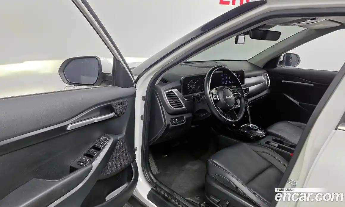 Kia Seltos 2023 1.6 Автомат в Москве № 716423, фото 10