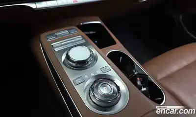 Genesis GV70 2021 2.5 Автомат в Москве № 717023, миниатюра 9