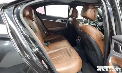 Genesis G70 2018 2.0 Автомат в Москве № 717118, миниатюра 12