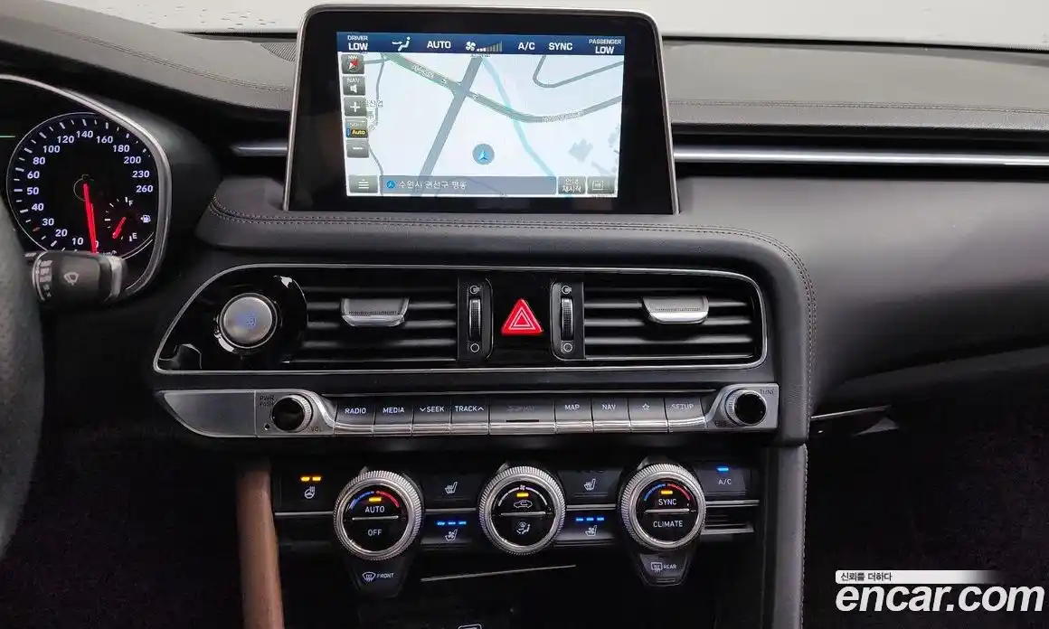 Genesis G70 2018 2.0 Автомат в Москве № 717118, фото 15