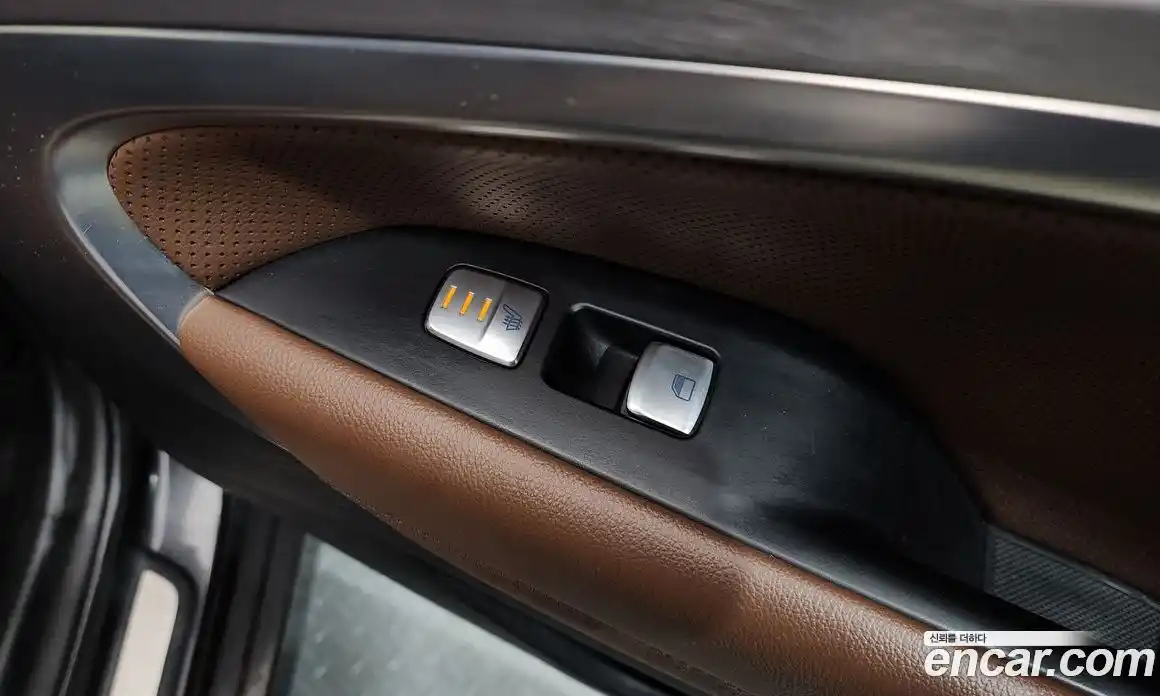 Genesis G70 2018 2.0 Автомат в Москве № 717118, фото 18