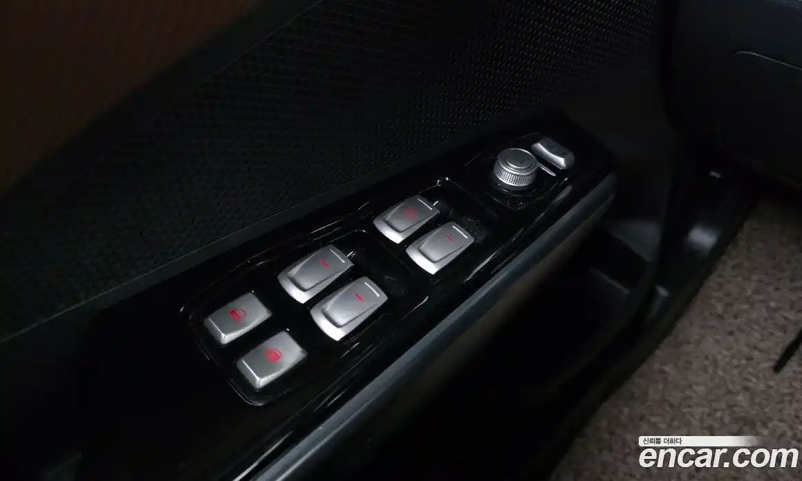 SsangYong TIBOLI 2019 1.6 Автомат в Москве № 717768, фото 12