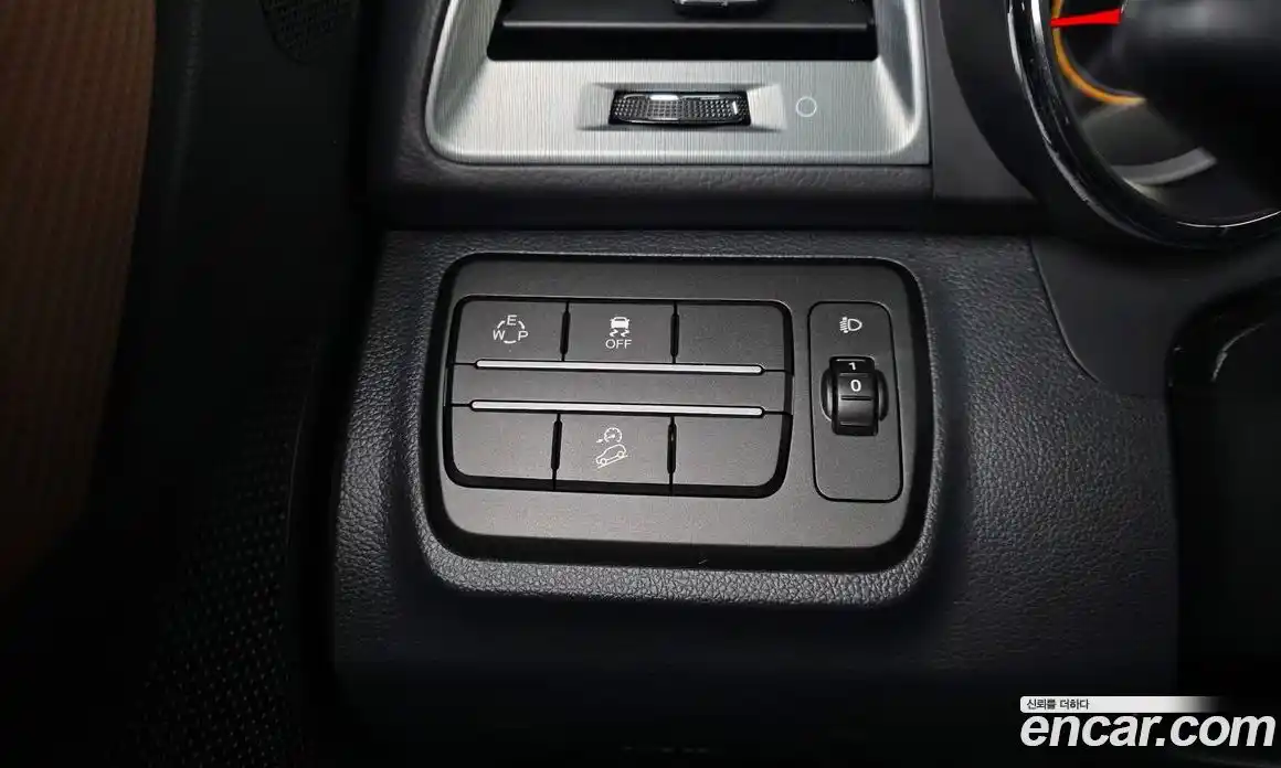 SsangYong TIBOLI 2019 1.6 Автомат в Москве № 717768, фото 13