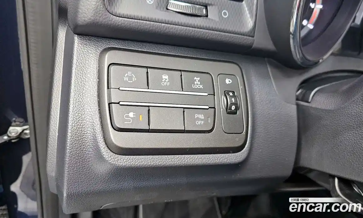 SsangYong TIBOLI 2017 1.6 Автомат в Москве № 717828, фото 14