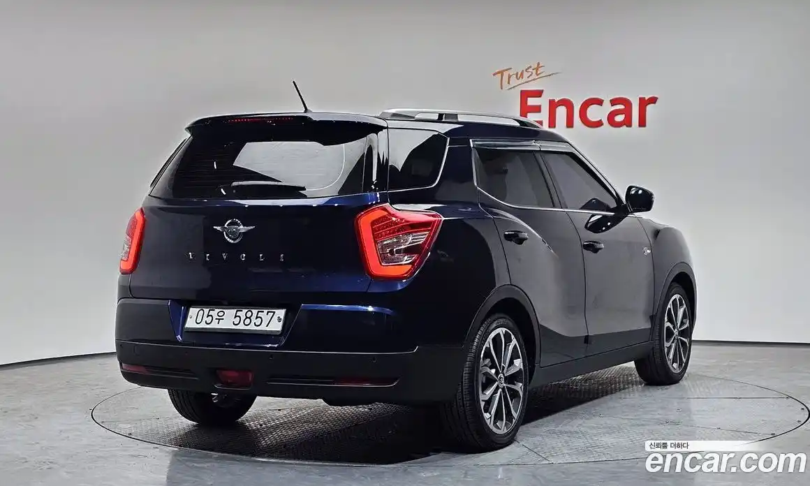 SsangYong TIBOLI 2017 1.6 Автомат в Москве № 717828, фото 2