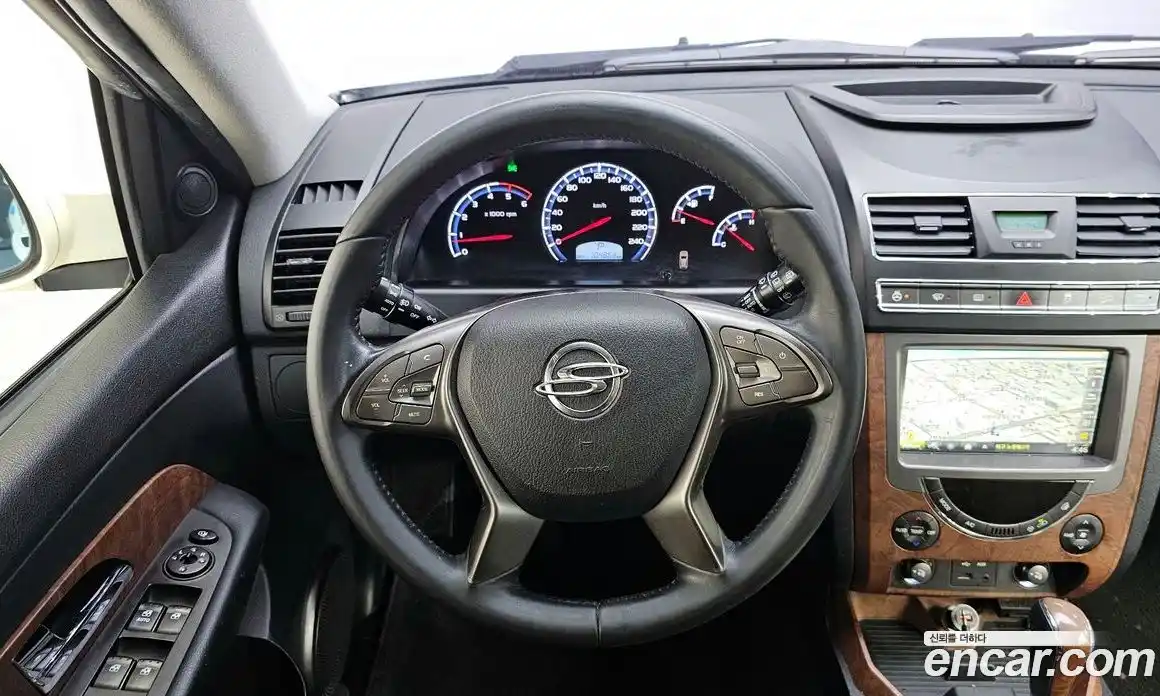 SsangYong Rexton 2016 2.2 Автомат в Москве № 718080, фото 13