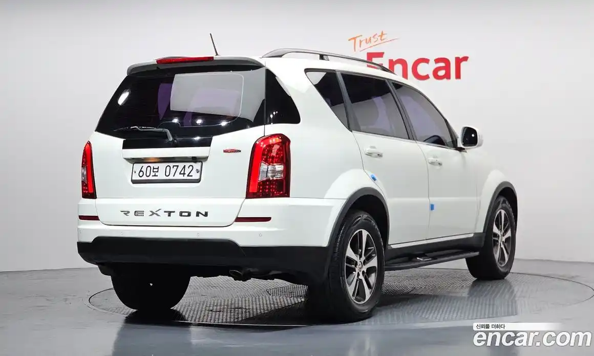 SsangYong Rexton 2016 2.2 Автомат в Москве № 718080, фото 2