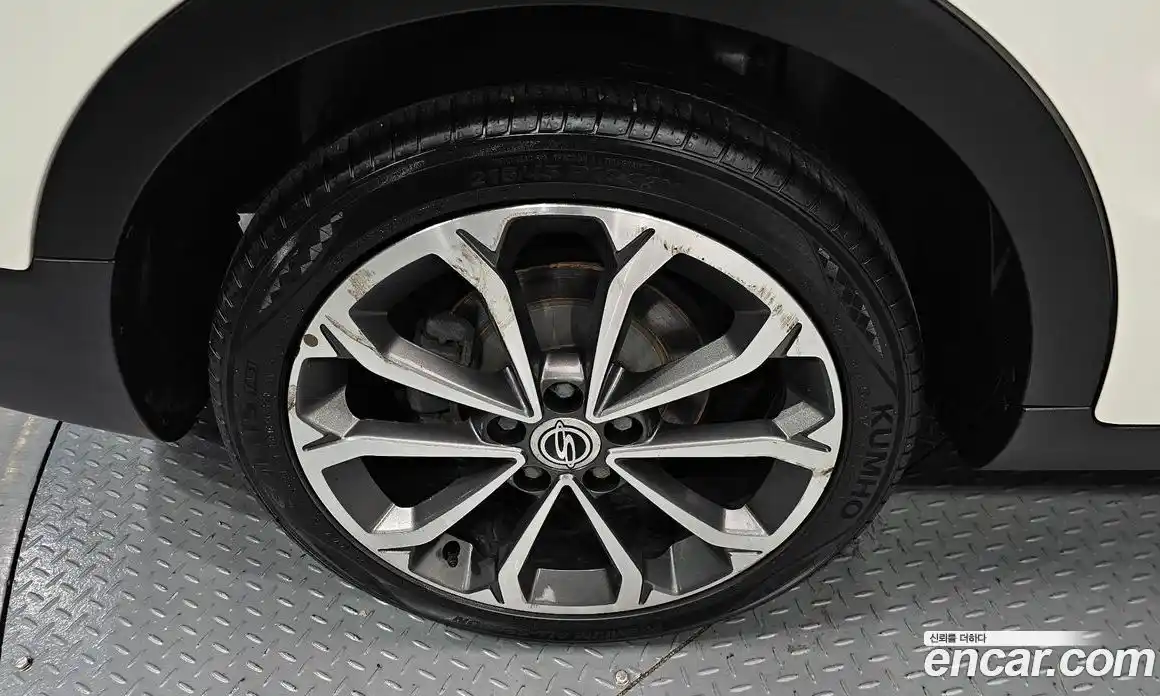 SsangYong TIBOLI 2016 1.6 Автомат в Москве № 718143, фото 5