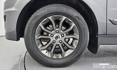 SsangYong Korando 2015 2.0 Автомат в Москве № 718323, миниатюра 5