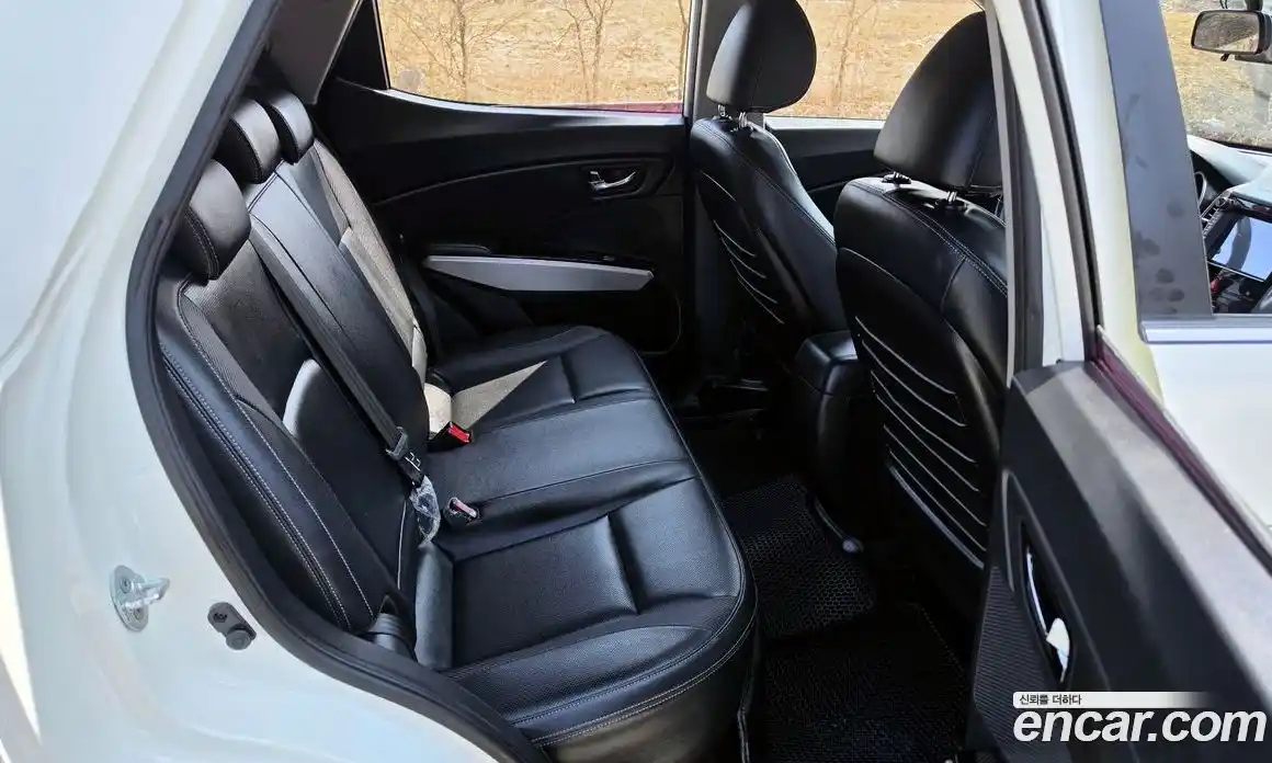 SsangYong TIBOLI 2016 1.6 Автомат в Москве № 718535, фото 11