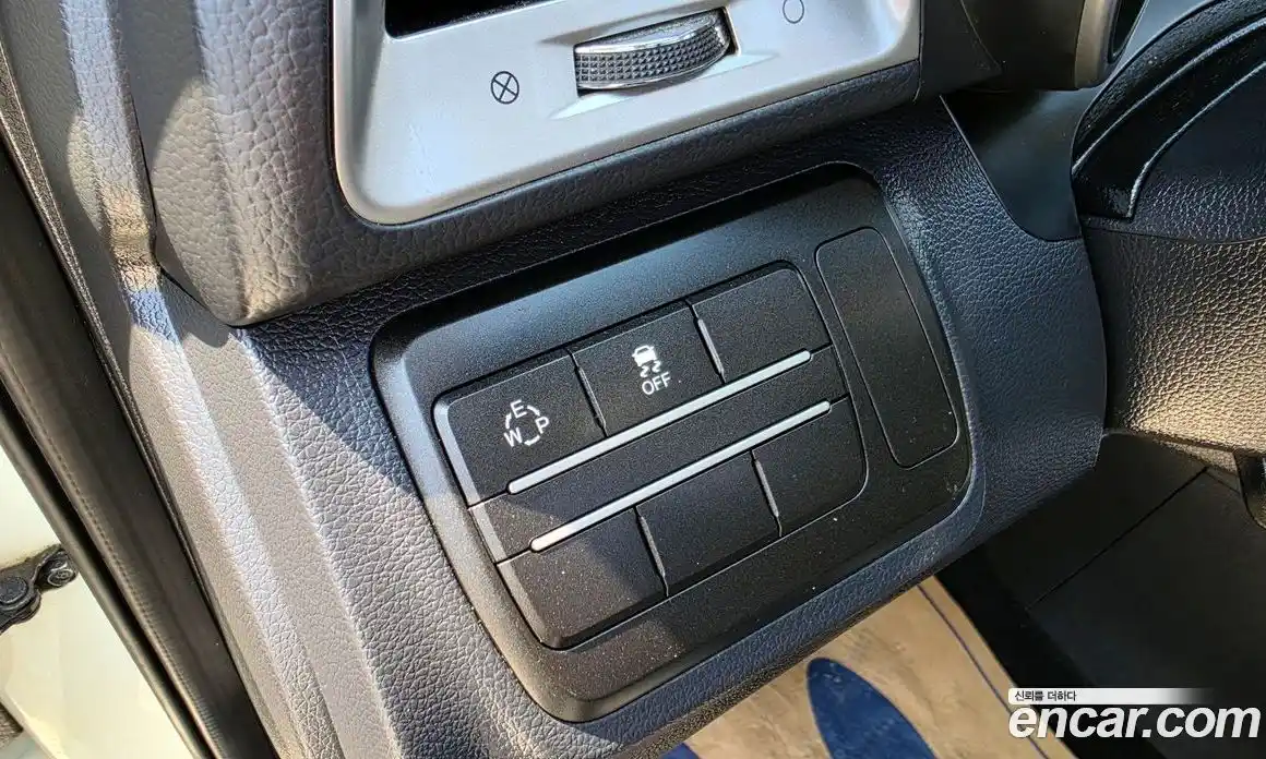 SsangYong TIBOLI 2016 1.6 Автомат в Москве № 718535, фото 13