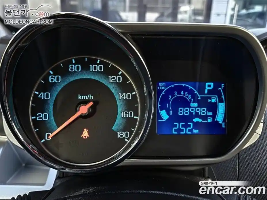 Chevrolet Spark 2014 1.0 Автомат в Москве № 719418, фото 16