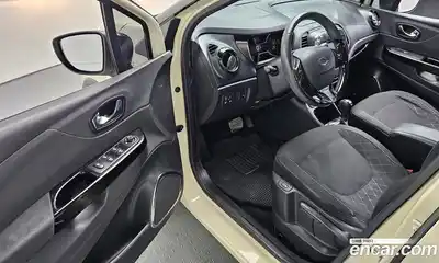 Renault QM3 2014 1.5 Автомат в Москве № 720053, миниатюра 11