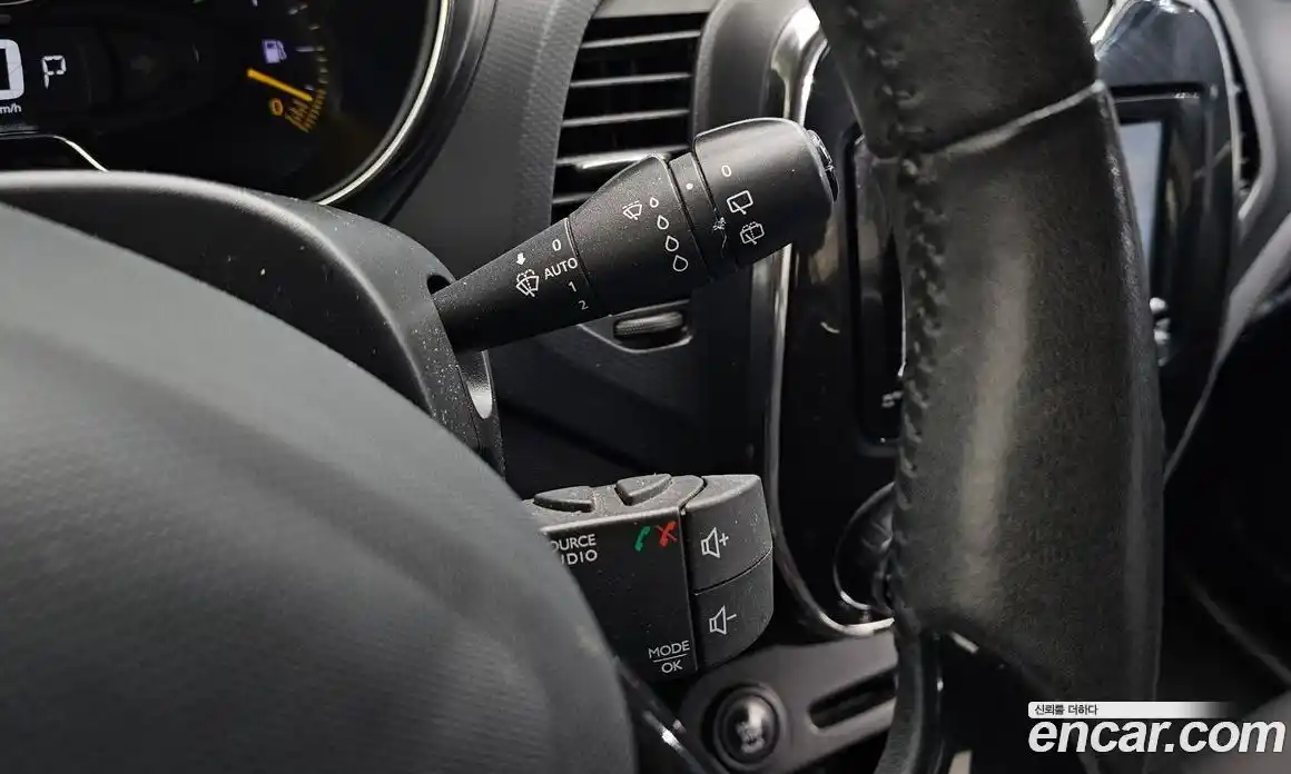 Renault QM3 2014 1.5 Автомат в Москве № 720053, фото 16