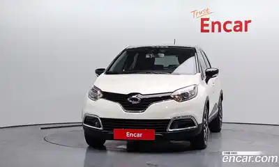 Renault QM3 2014 1.5 Автомат в Москве № 720053, миниатюра 3