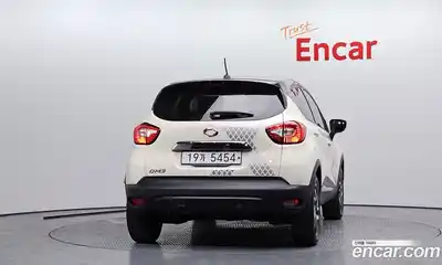 Renault QM3 2014 1.5 Автомат в Москве № 720053, миниатюра 4