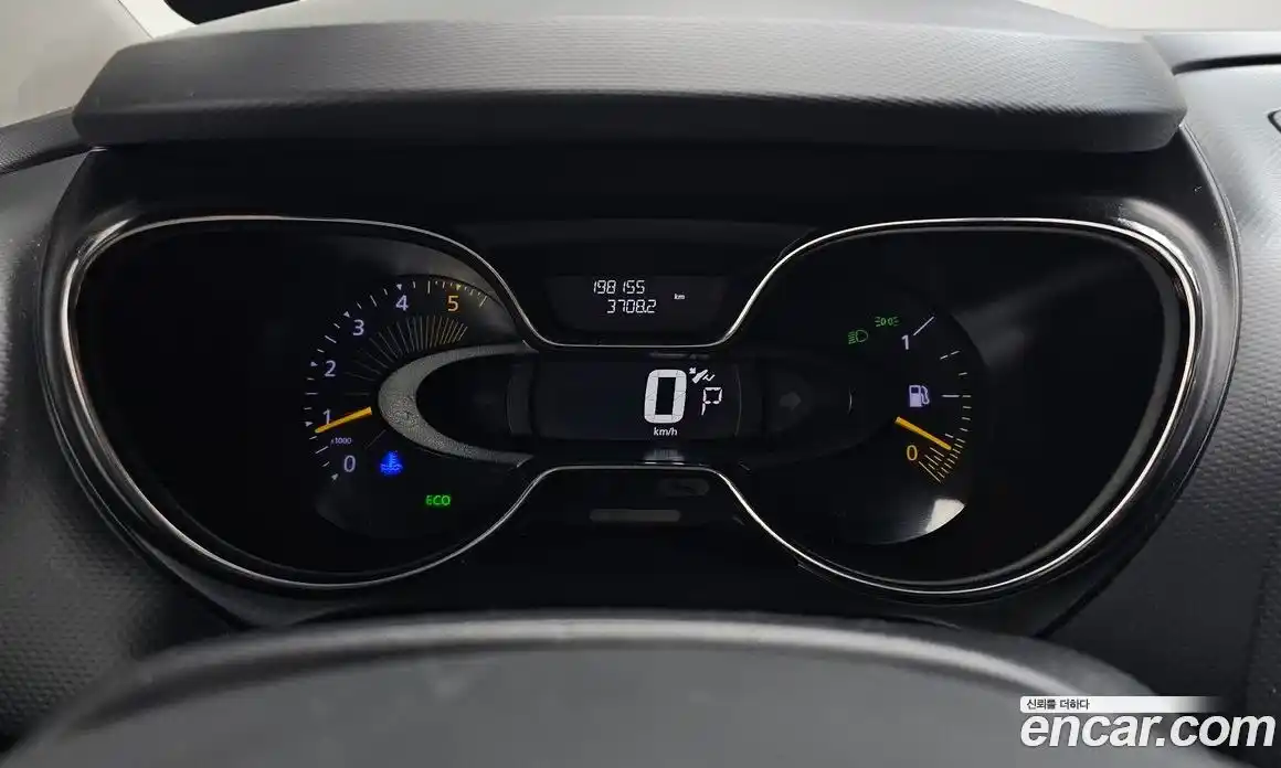 Renault QM3 2014 1.5 Автомат в Москве № 720053, фото 8