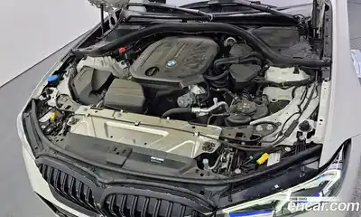BMW 3-Series 2025 2.0 гидро в Москве № 720360, миниатюра 5