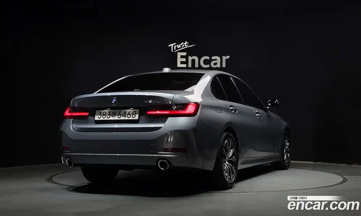 BMW 3-Series 2022 2.0 Автомат в Москве № 720692, фото 2