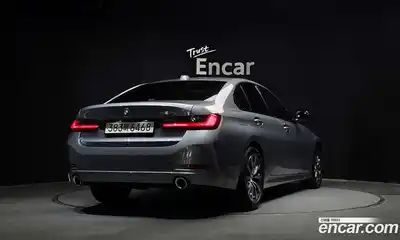 BMW 3-Series 2022 2.0 Автомат в Москве № 720692, миниатюра 2