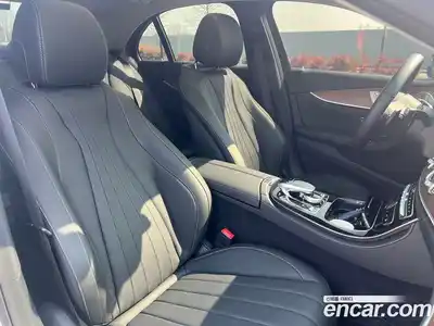 Mercedes-Benz E-Class 2019 2.0 Автомат в Москве № 721821, миниатюра 12