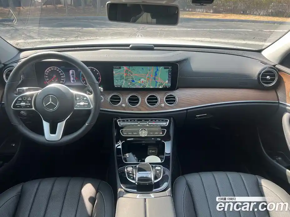Mercedes-Benz E-Class 2019 2.0 Автомат в Москве № 721821, фото 13