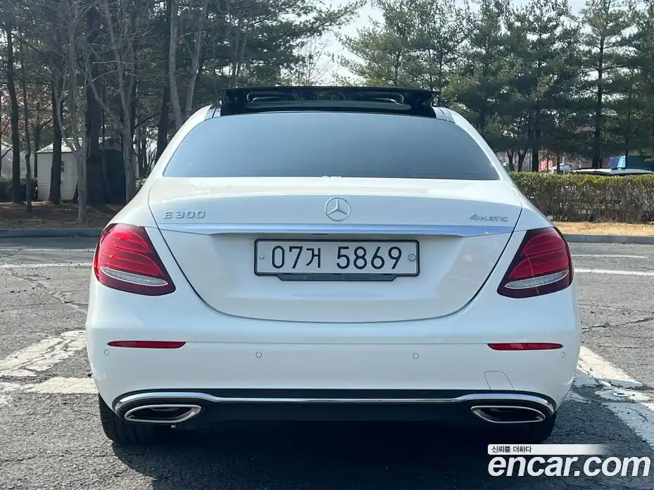 Mercedes-Benz E-Class 2019 2.0 Автомат в Москве № 721821, фото 4