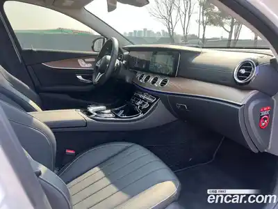 Mercedes-Benz E-Class 2019 2.0 Автомат в Москве № 721821, миниатюра 10
