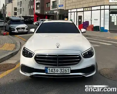 Mercedes-Benz E-Class, 2023