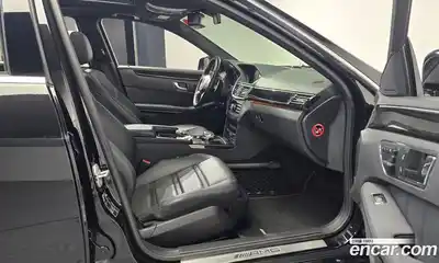 Mercedes-Benz E-Class 2010 6.2 Автомат в Москве № 722416, миниатюра 11