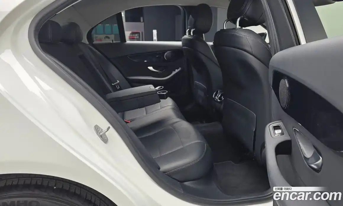 Mercedes-Benz C-Class 2020 2.0 Автомат в Москве № 722419, фото 12