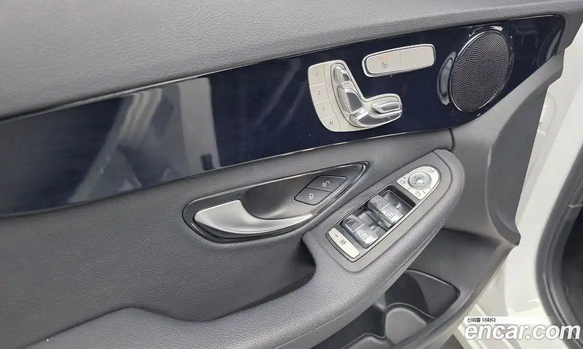 Mercedes-Benz C-Class 2020 2.0 Автомат в Москве № 722419, фото 19