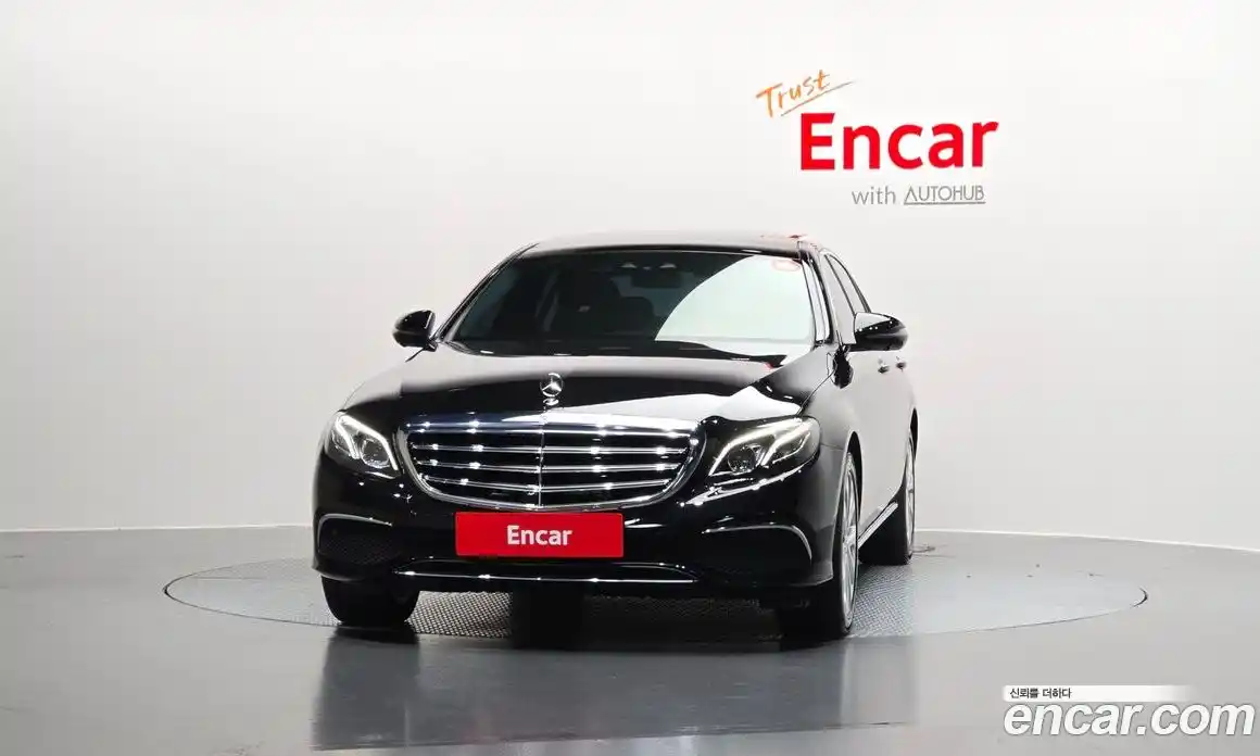 Mercedes-Benz E-Class 2017 2.0 Автомат в Москве № 722743, фото 3