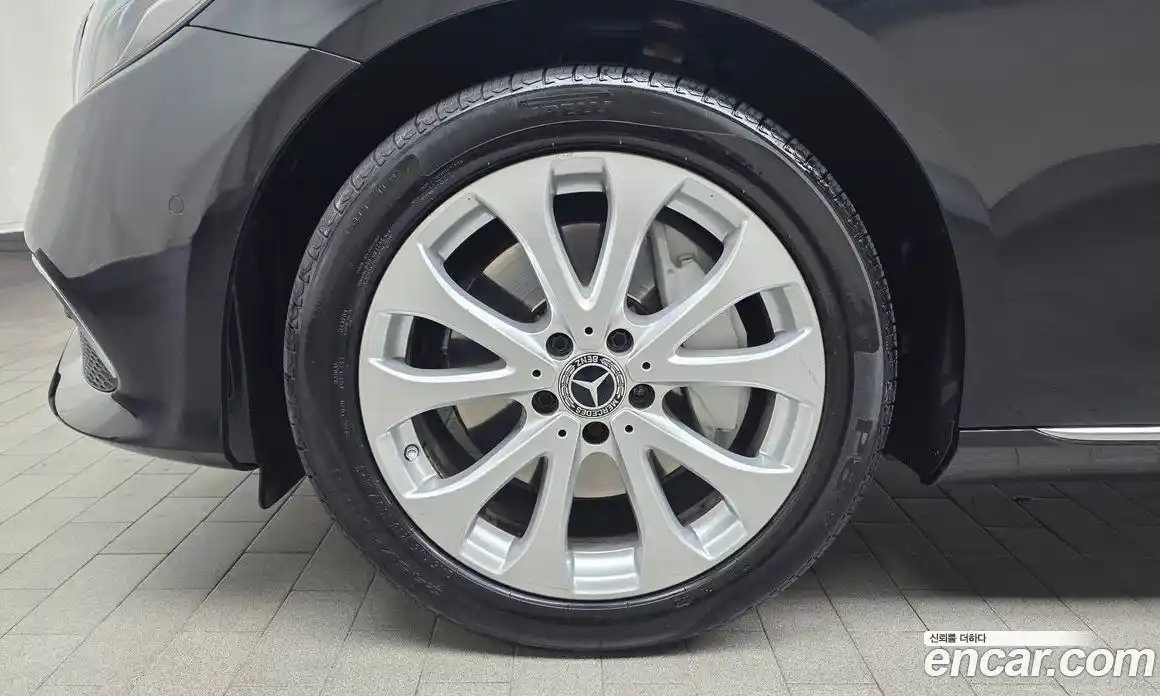 Mercedes-Benz E-Class 2017 2.0 Автомат в Москве № 722743, фото 5