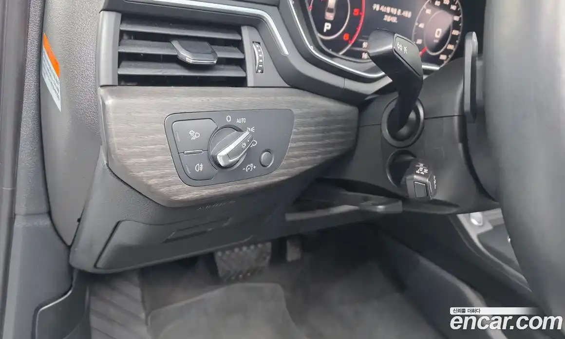 Audi A4 2018 2.0 Автомат в Москве № 723537, фото 17